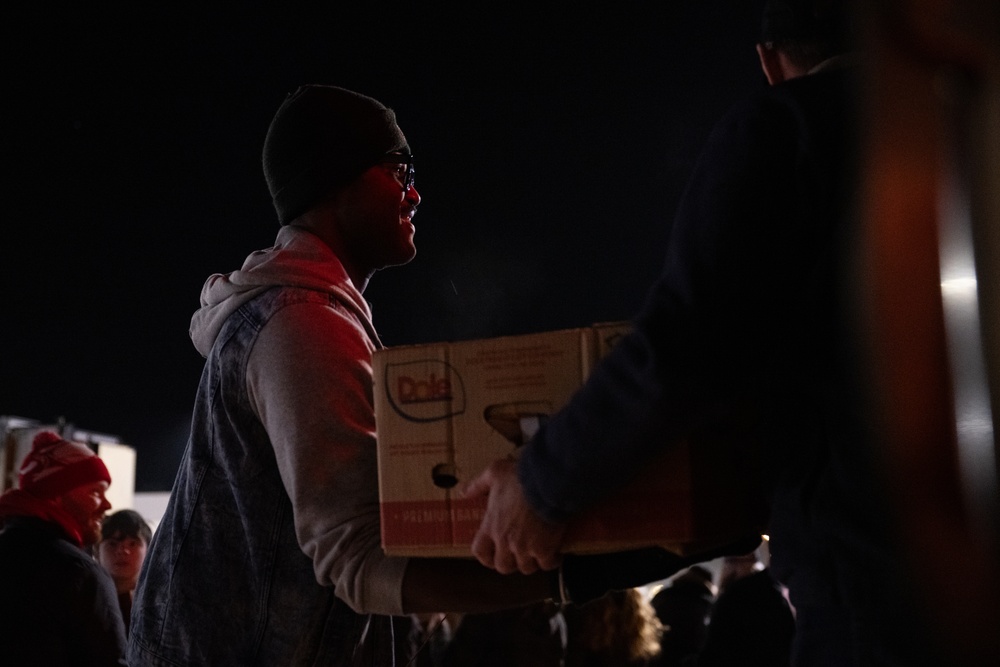 181st Intelligence Wing Prepare Meal Baskets for Community Distribution