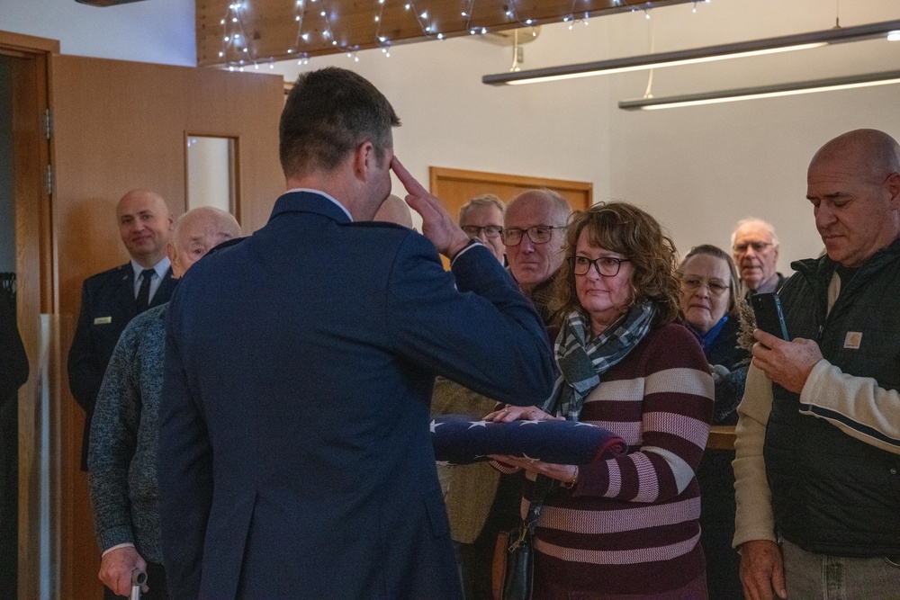 US and UK leaders honor WWII Airmen at Stanwick Lakes memorial