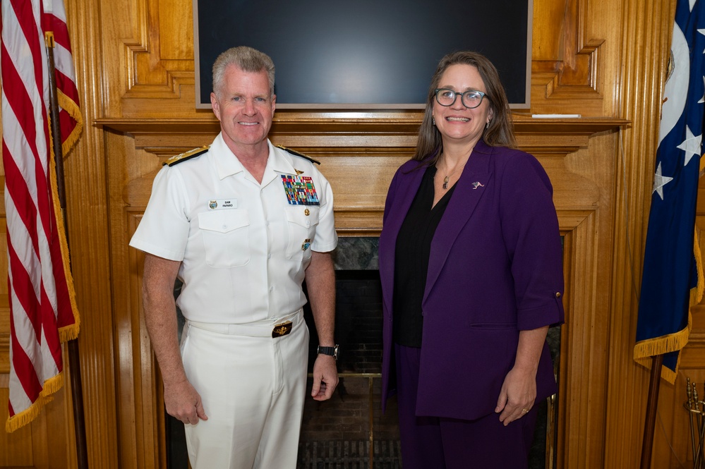 USINDOPACOM commander travels to Australia