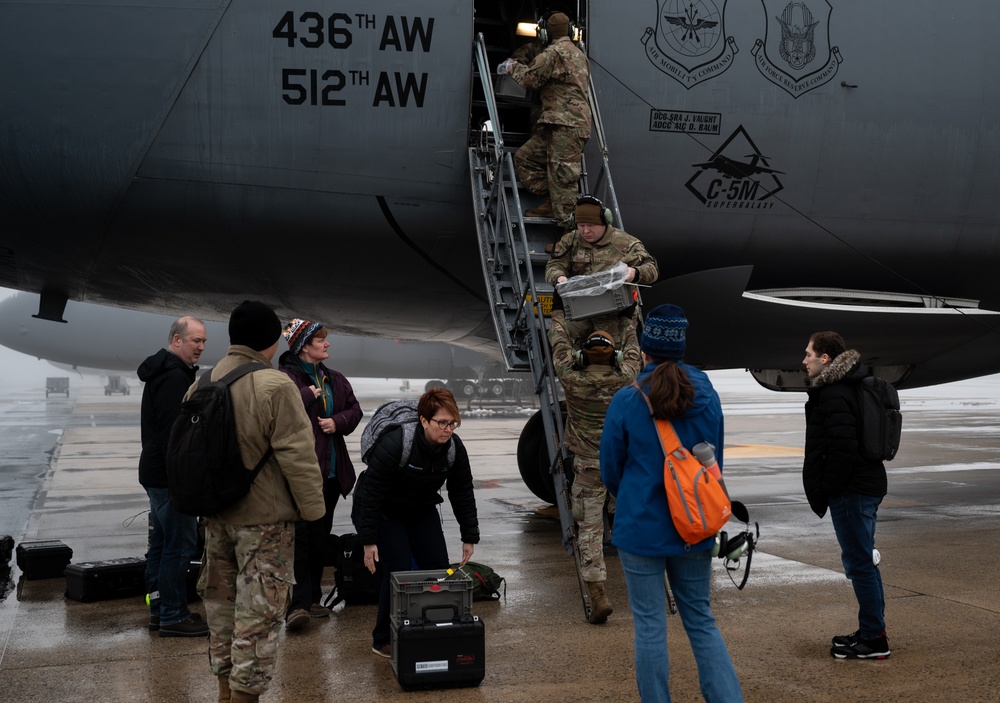 46th Test and Evaluation Squadron evaluates C-5 vapor purge test