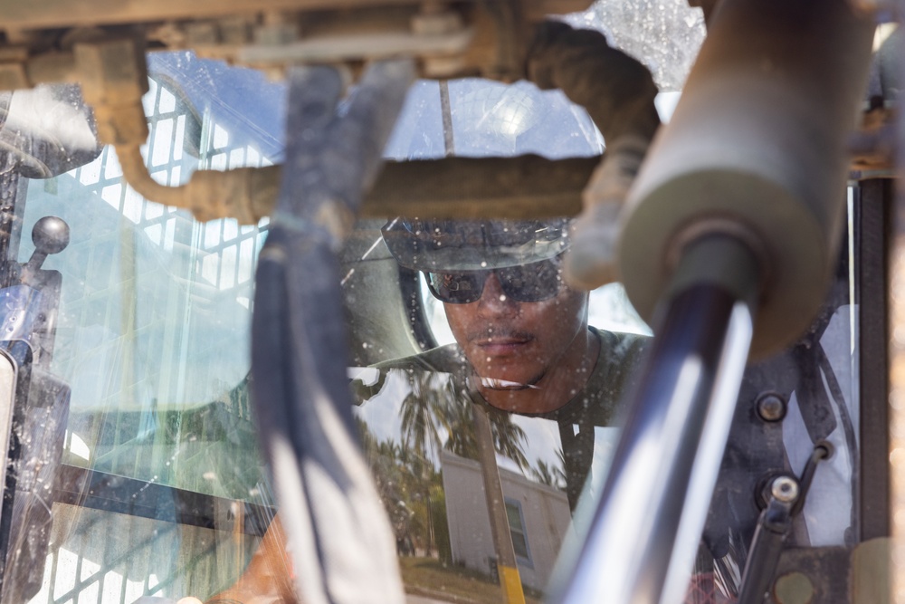 Marines with MWSS-272 undertake construction projects in the Bahamas