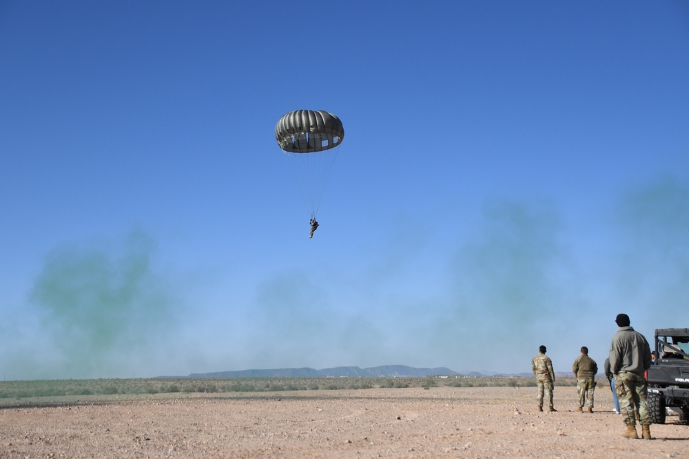 Army recruits visit YPG to learn about active-duty careers and opportunities