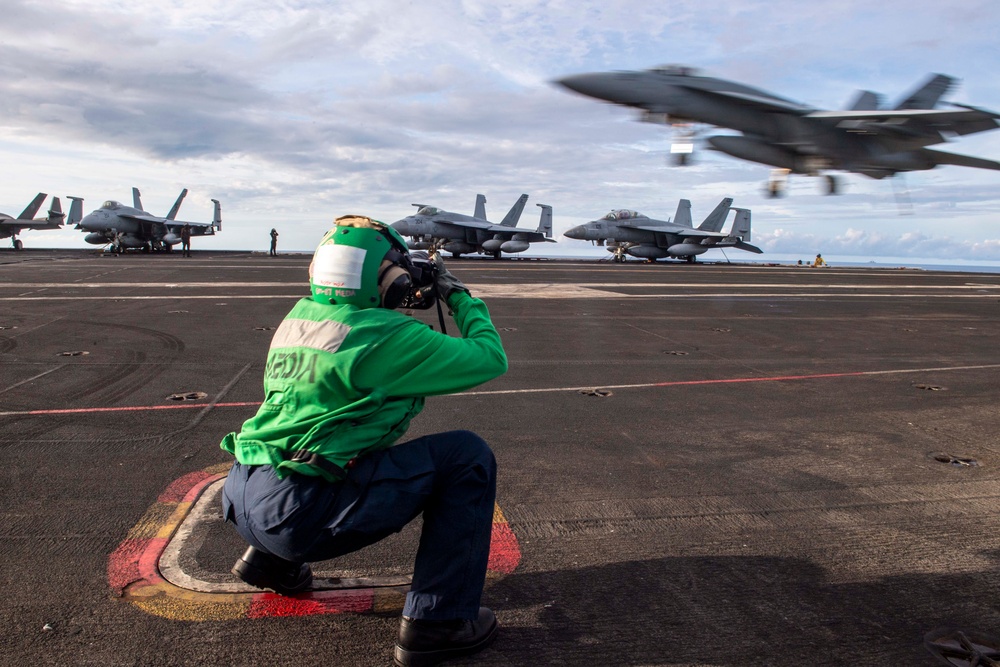 USS Carl Vinson (CVN 70) Conducts Routine Flight Operations in the Sibutu Passage