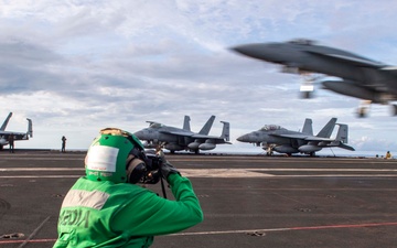 USS Carl Vinson (CVN 70) Conducts Routine Flight Operations in the Sibutu Passage