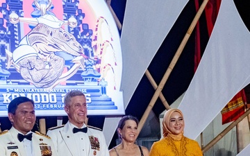 Commander, U.S. Pacific Fleet attends Multilateral Naval Exercise Komodo 2025 gala