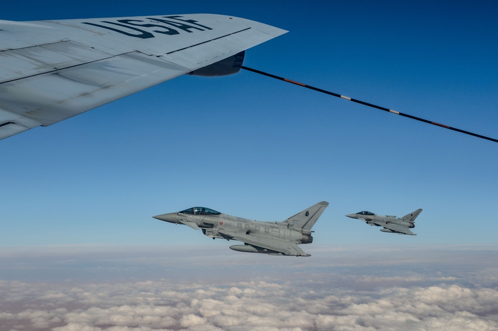 AFCENT tanker refuels Eurofighter Typhoons over USCENTCOM AOR