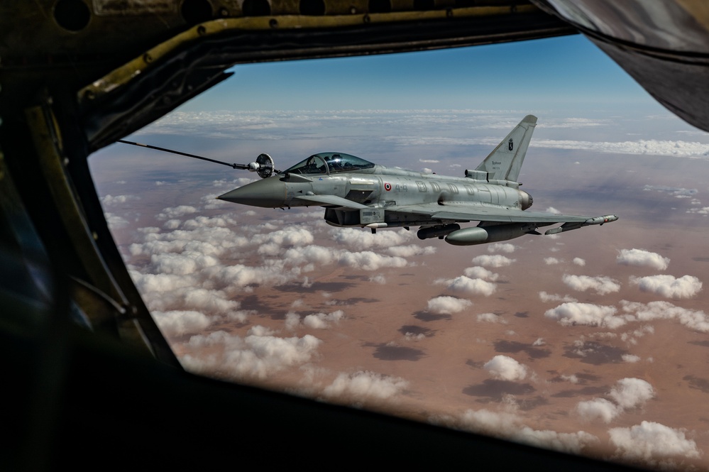 AFCENT tanker refuels Eurofighter Typhoons over USCENTCOM AOR