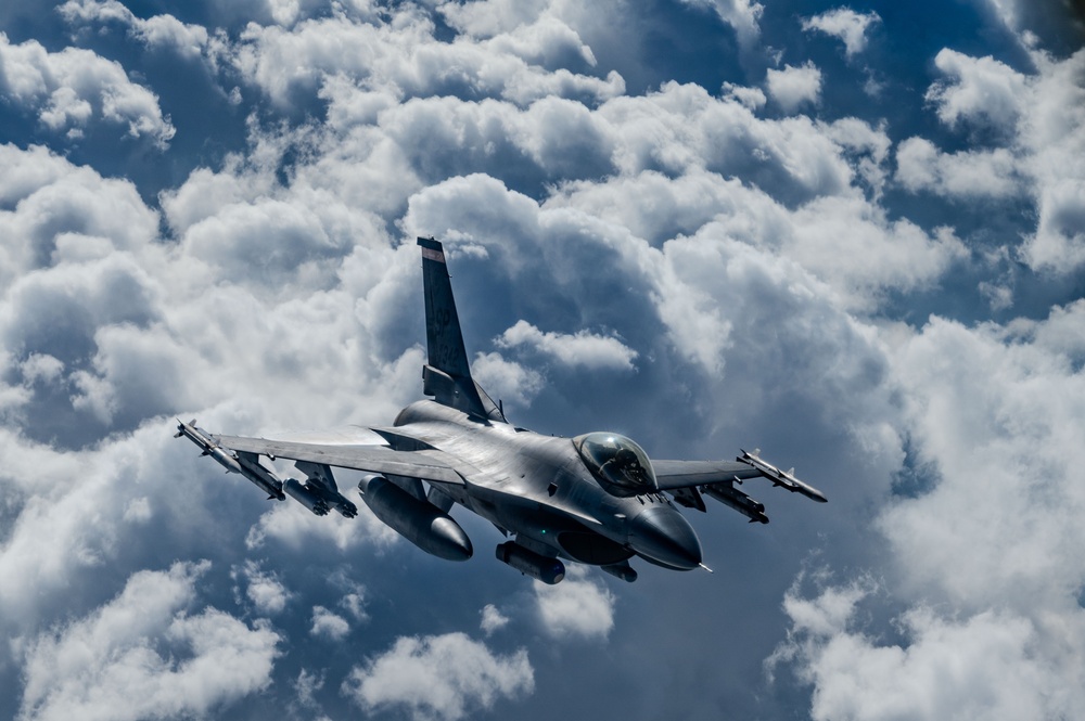 Fighting Falcons patrol skies over USCENTCOM AOR