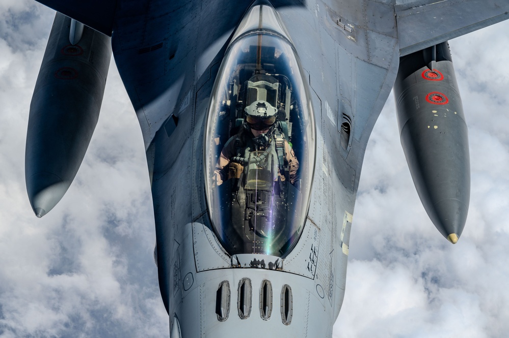 Fighting Falcons patrol skies over USCENTCOM AOR