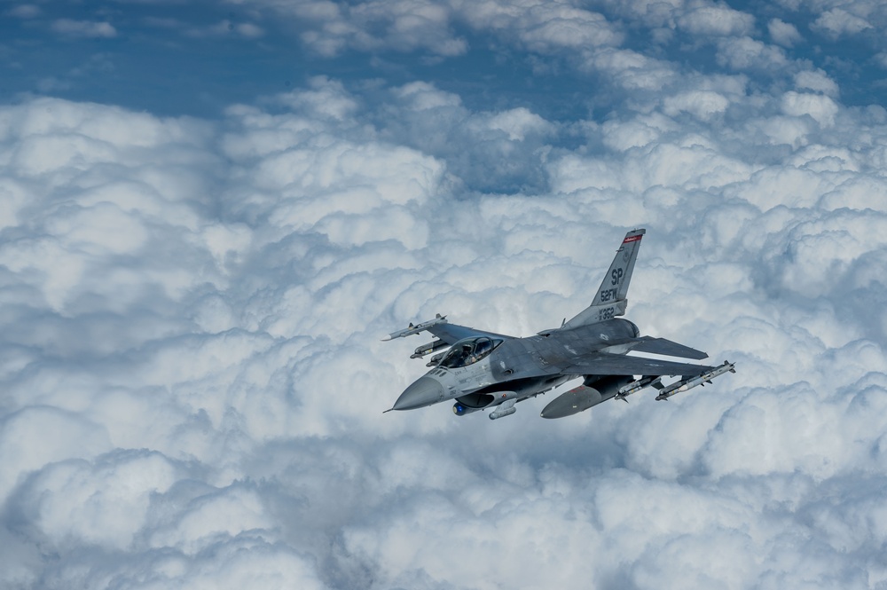 Fighting Falcons patrol skies over USCENTCOM AOR