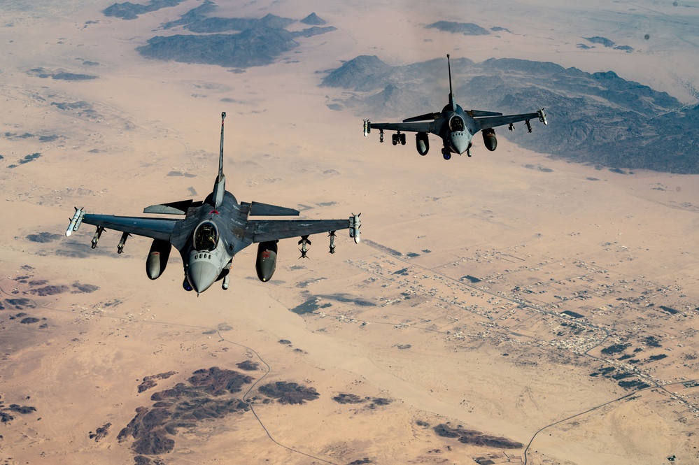 Fighting Falcons patrol skies over USCENTCOM AOR