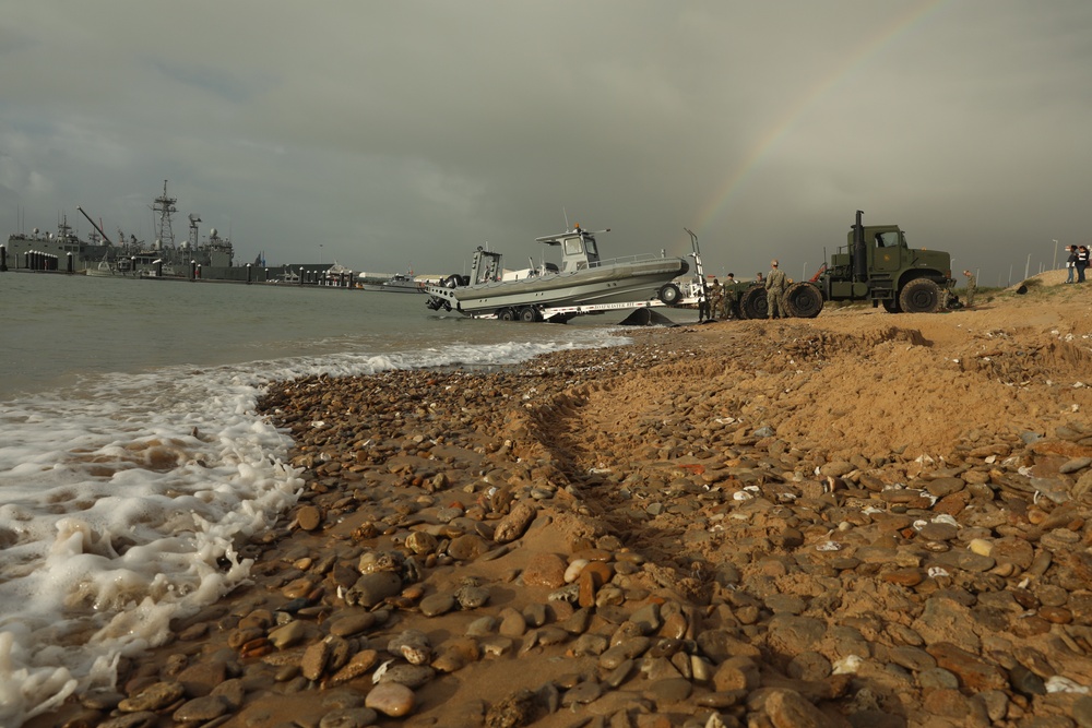 NMCB 1 Leads Operational Assessment of FAUN Trackway System in Spain