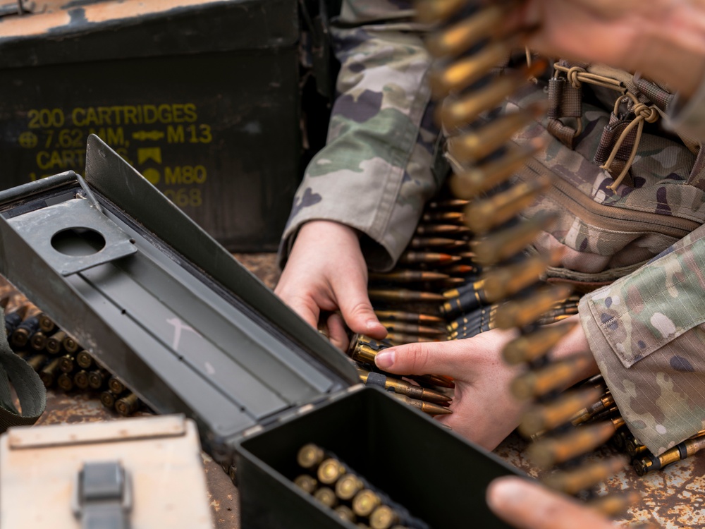 378th ESFS Defenders Train with M240B Machine Gun