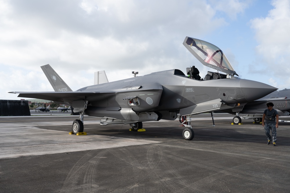 JASDF personnel, leadership come together to watch take-offs at Andersen AFB for CN25