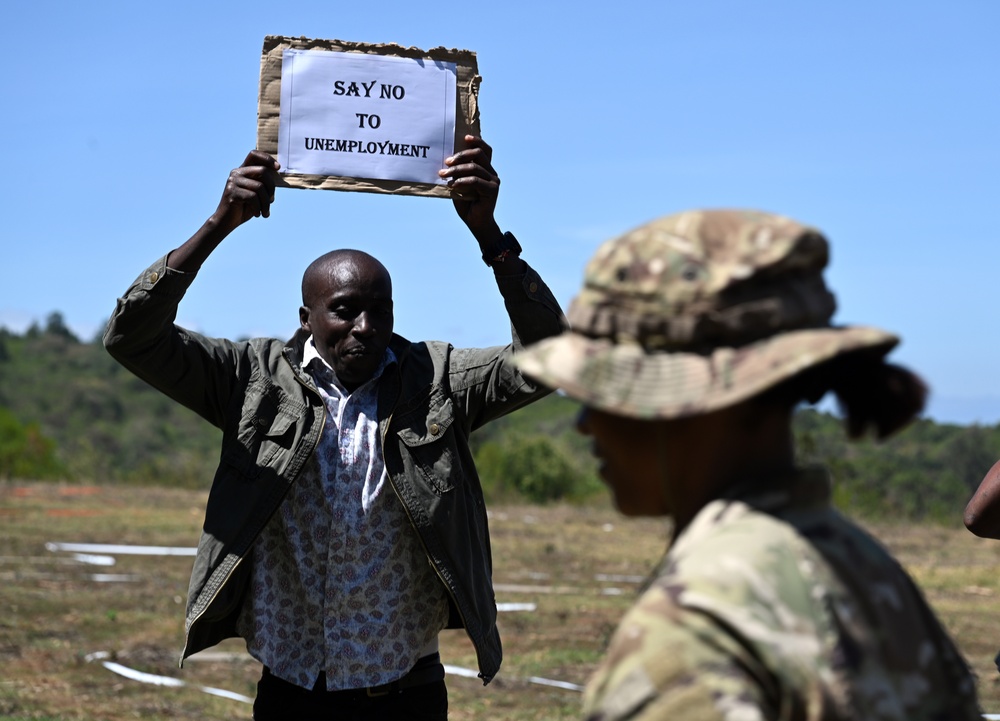 US, Kenya conduct field training rehearsal with role players at Justified Accord