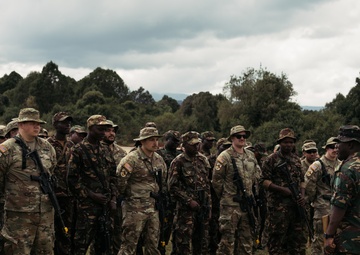US, Kenya, Somalia greet each other during Justified Accord