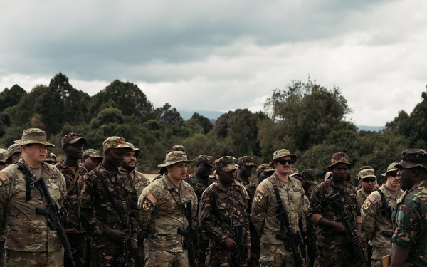 US, Kenya, Somalia greet each other during Justified Accord