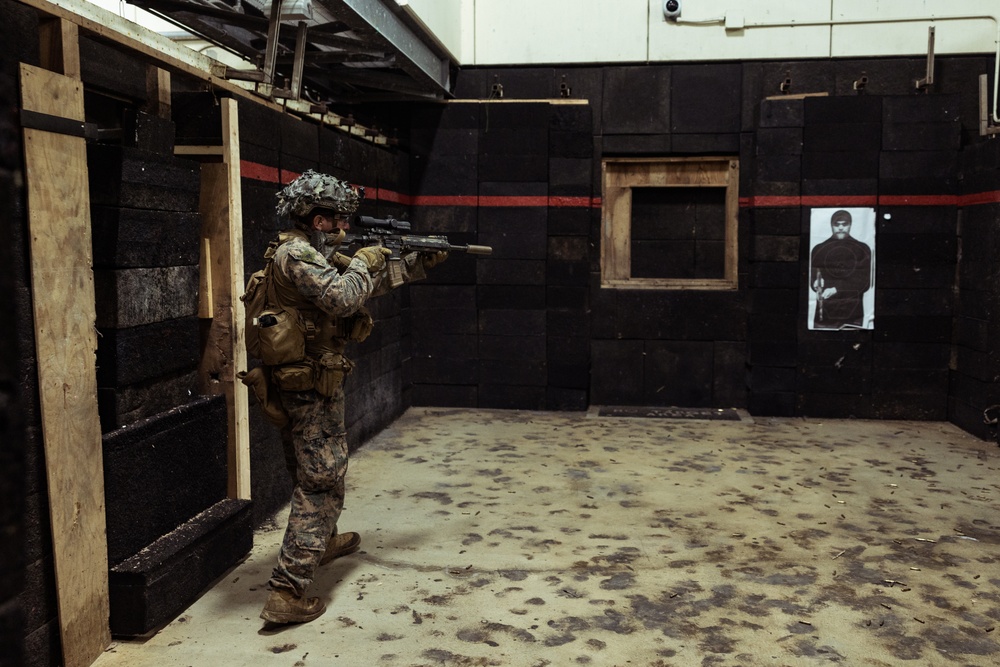 31st MEU | BLT 2/4 conducts live-fire MOUT exercise
