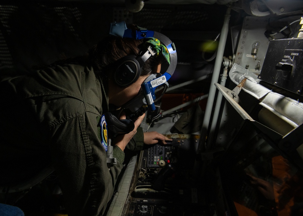 100th ARW KC-135s refuel 2 B-52s