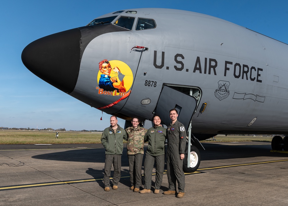 100th ARW KC-135s refuel 2 B-52s