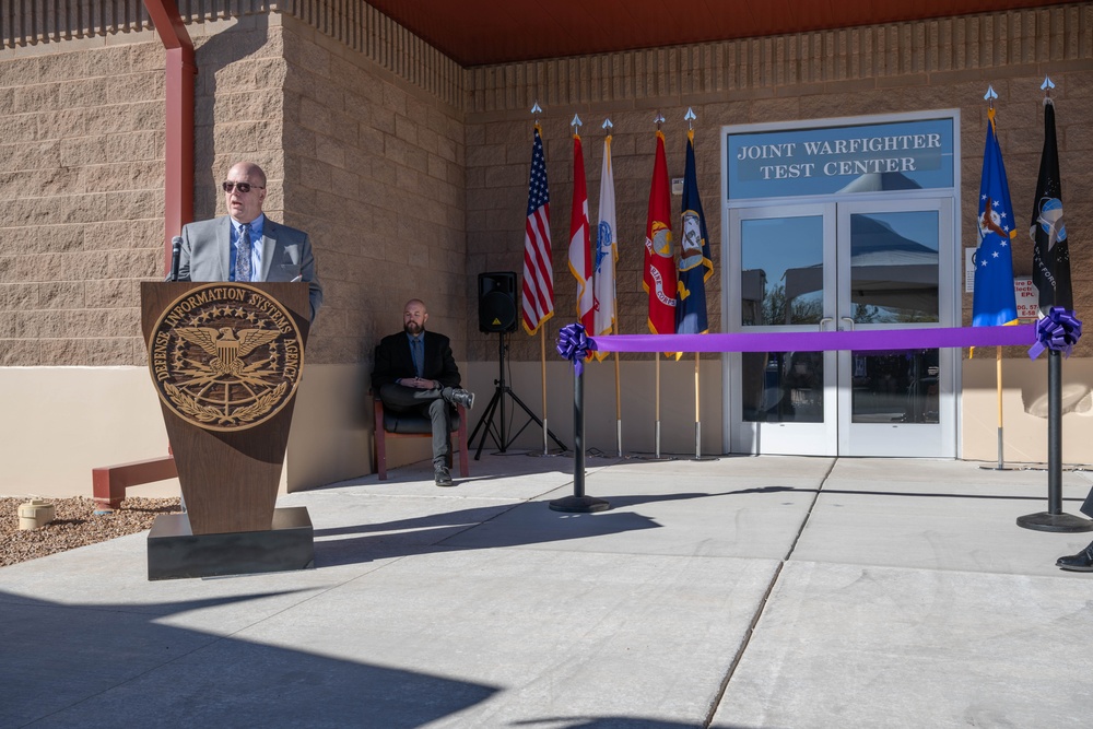 Greenwell speaks at JWTC unveiling
