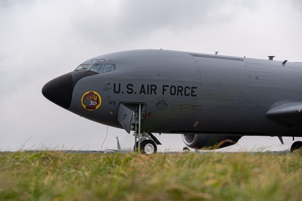 351st ARS prepares for flight