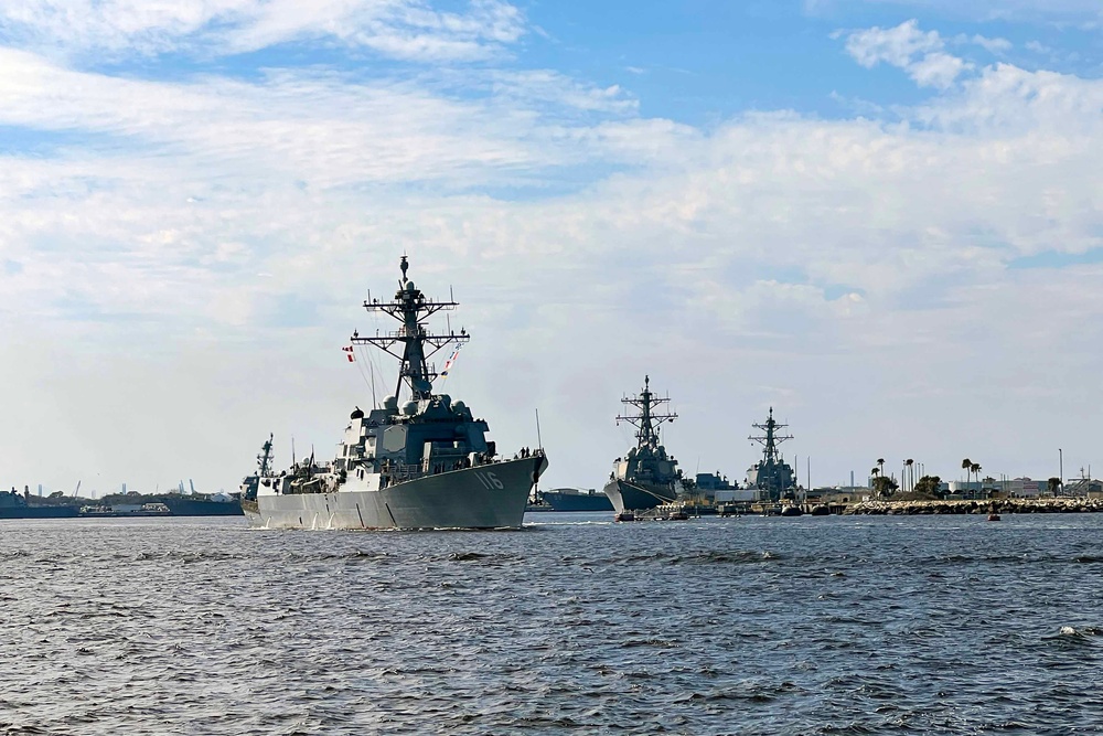 USS Thomas Hudner (DDG 116) departs Naval Station Mayport for U.S. 4th Fleet Deployment