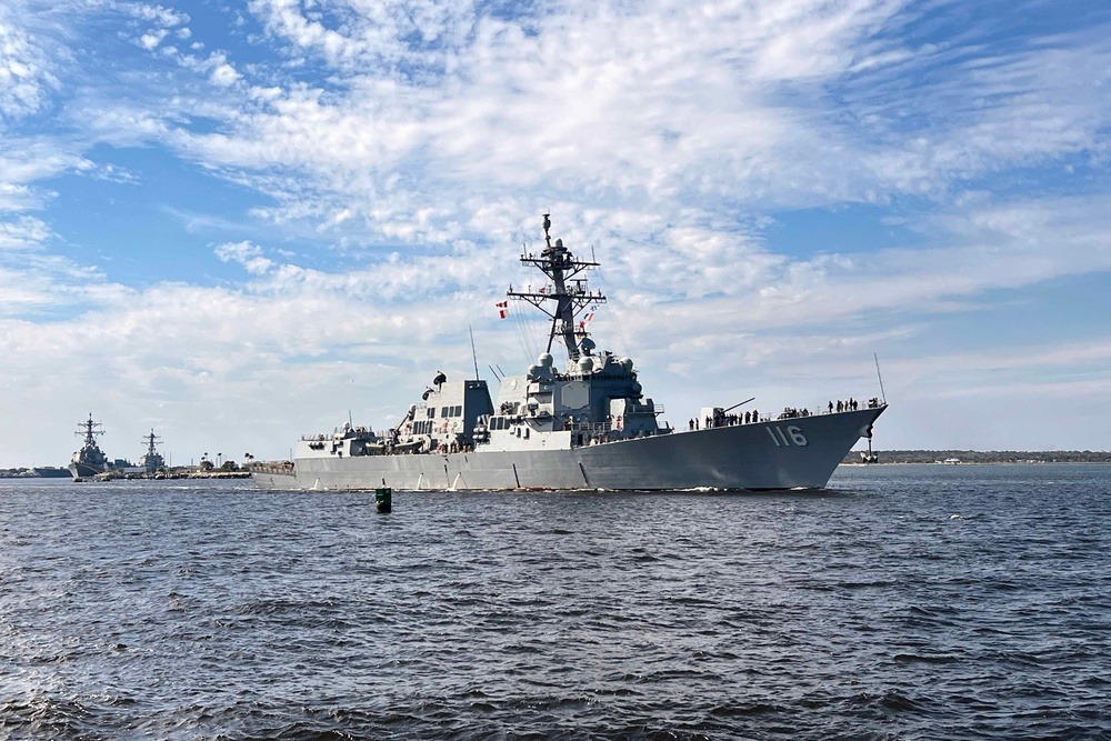 USS Thomas Hudner (DDG 116) departs Naval Station Mayport for U.S. 4th Fleet Deployment