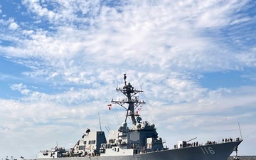 USS Thomas Hudner (DDG 116) Deploys to Fourth Fleet