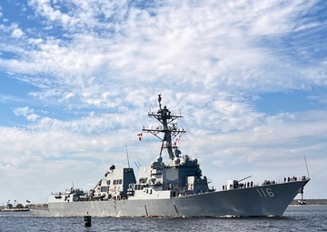 USS Thomas Hudner (DDG 116) Deploys to Fourth Fleet