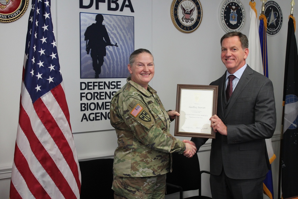 DFBA Director inducts into SES