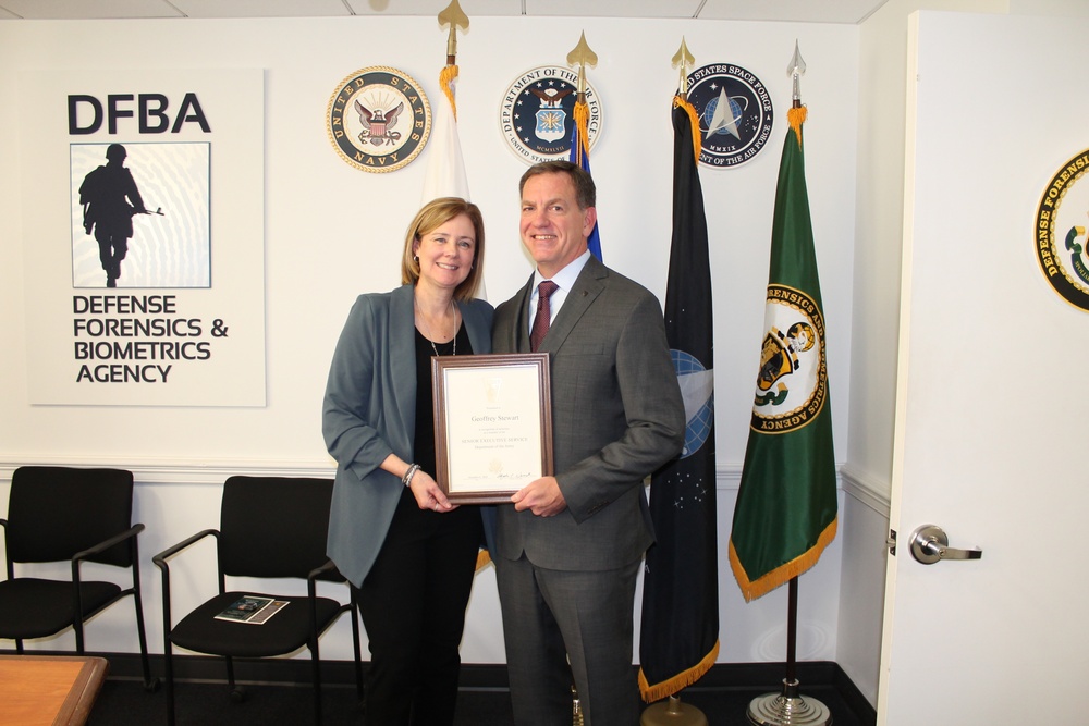 DFBA Director inducts into SES