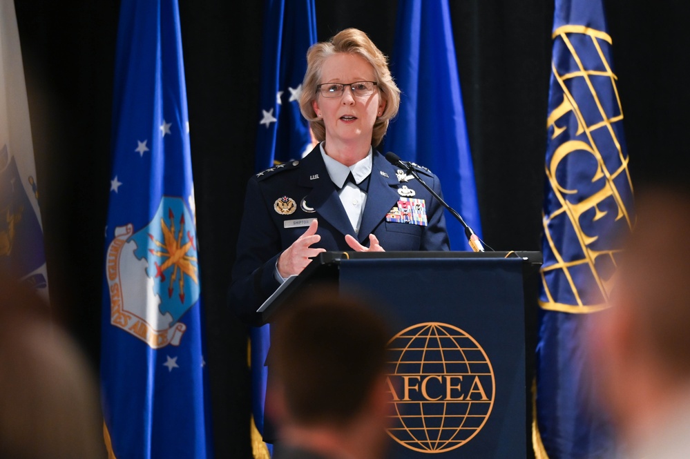 Shipton emphasizes mission readiness during annual “State of the Center”