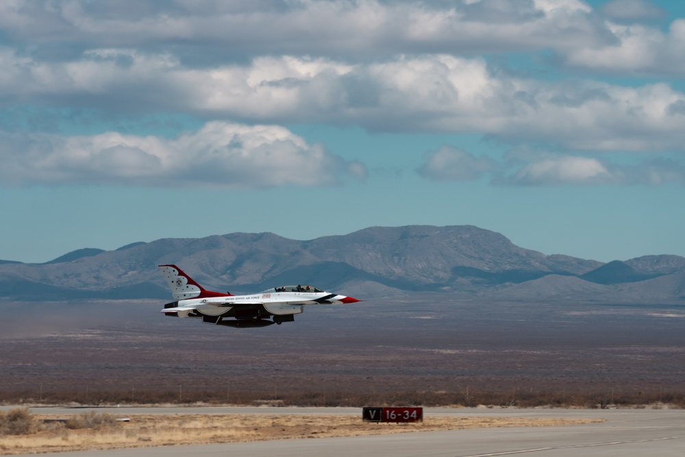 Thunderbirds Winter Training at Spaceport America