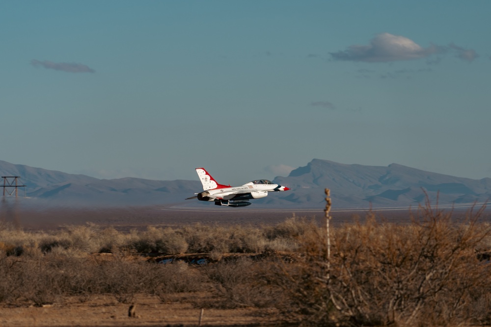 Thunderbirds Winter Training at Spaceport America