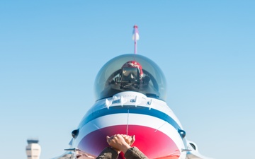 Thunderbirds Winter Training at Edwards AFB