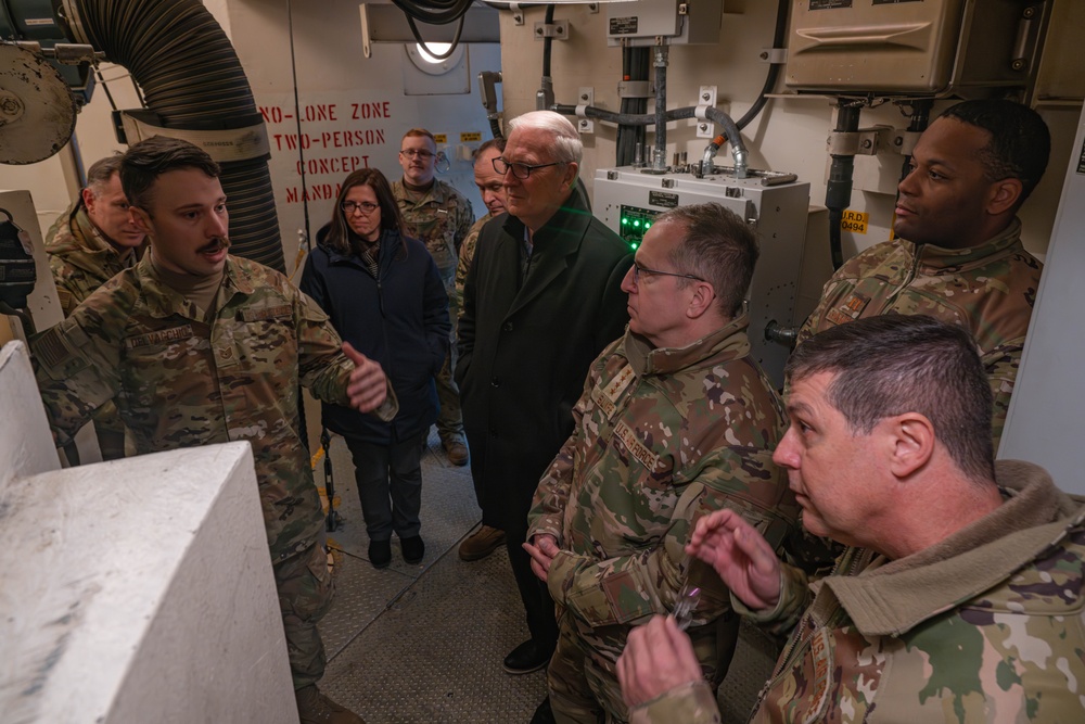 Vice Chief of Staff of the U.S. Air Force visits Minot AFB