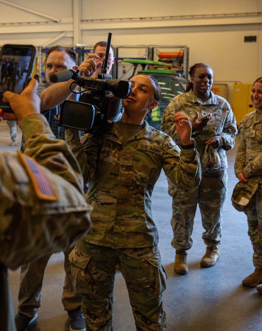 MCF-87 class 040 Visits DMA HQ