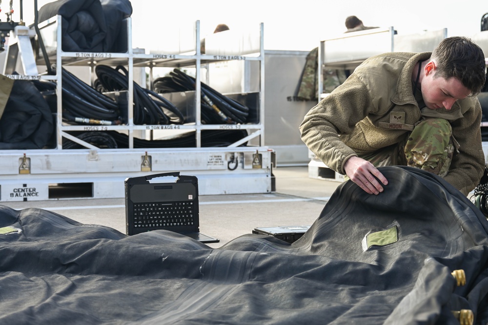 MacDill CDDAR train aircraft recovery