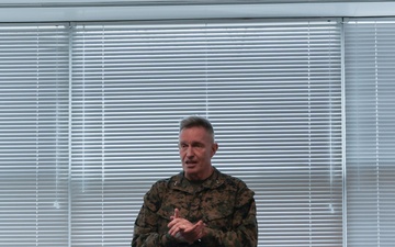 MCRC Commanding General Awards Marines and Civilians