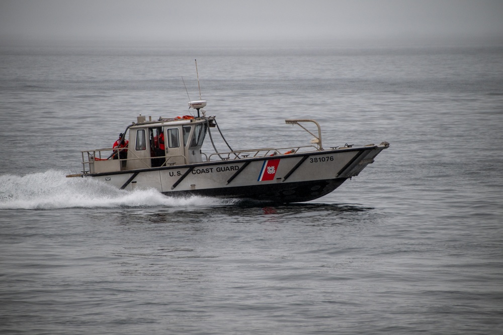USCGC Polar Star (WAGB 10) conducts operations in McMurdo Sound during Operation Deep Freeze