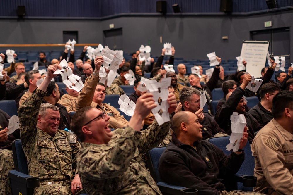 Commander, Task Force (CTF) 70 hosts U.S. Fleet Forces Chief Petty Officer Training Team (FCPOTT) for forward-deployed naval forces Japan visit