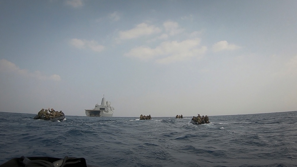 31st MEU | Night Boat Raid