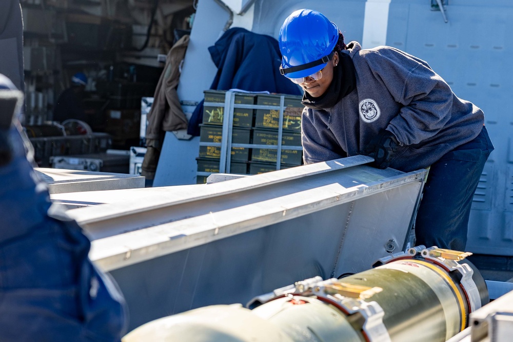 USS Ralph Johnson Ammo Onload