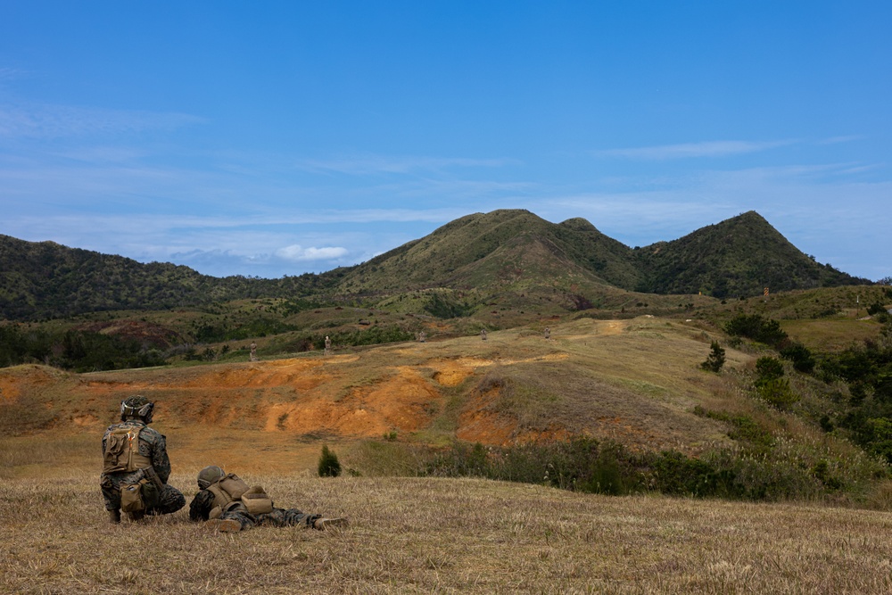 12th MLR Marines Execute a Fire and Movement Range