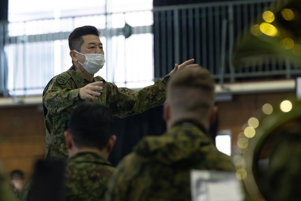 III MEF, JGSDF bands together for music festival