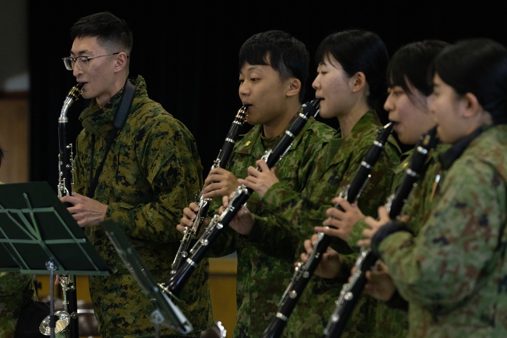 III MEF, JGSDF bands together for music festival