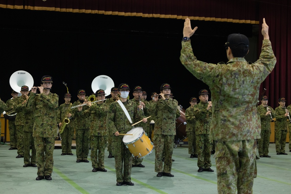 III MEF, JGSDF bands together for music festival