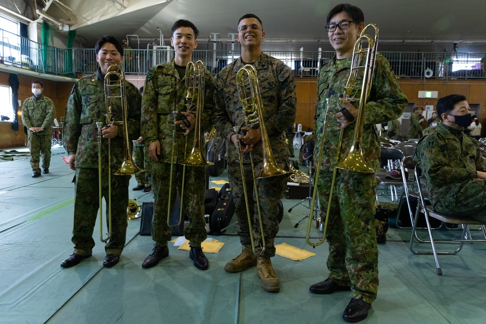 III MEF, JGSDF bands together for music festival