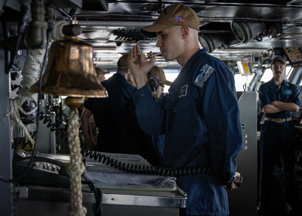 USS Carl Vinson (CVN 70) Conducts Routine Operations in the Philippine Sea